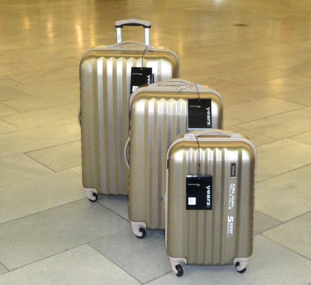 Suitcase deals manufacturers brands